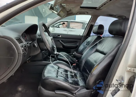 2002 Volkswagen Jetta Gls from USA, damaged, VIN 3VWSK69M92M149354